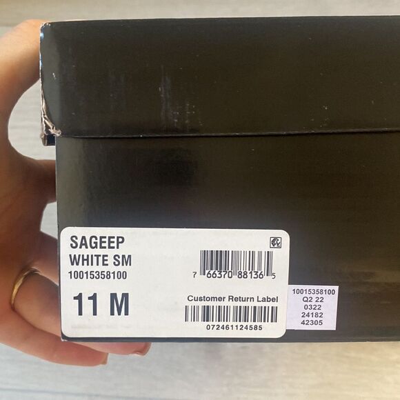 INC INTERNATIONAL CONCEPTS
Sagee Thong Dress Sandals White Smooth 11M New in box - Picture 10 of 14